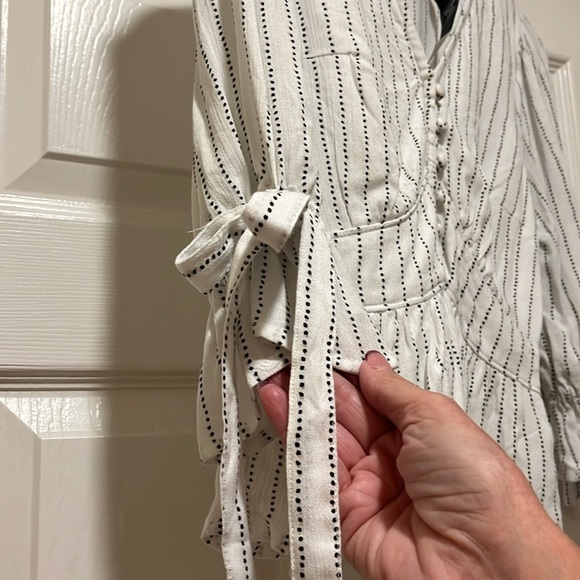 New Abercrombie & Fitch Top, Size S, White with Black Dots - Picture 3 of 5